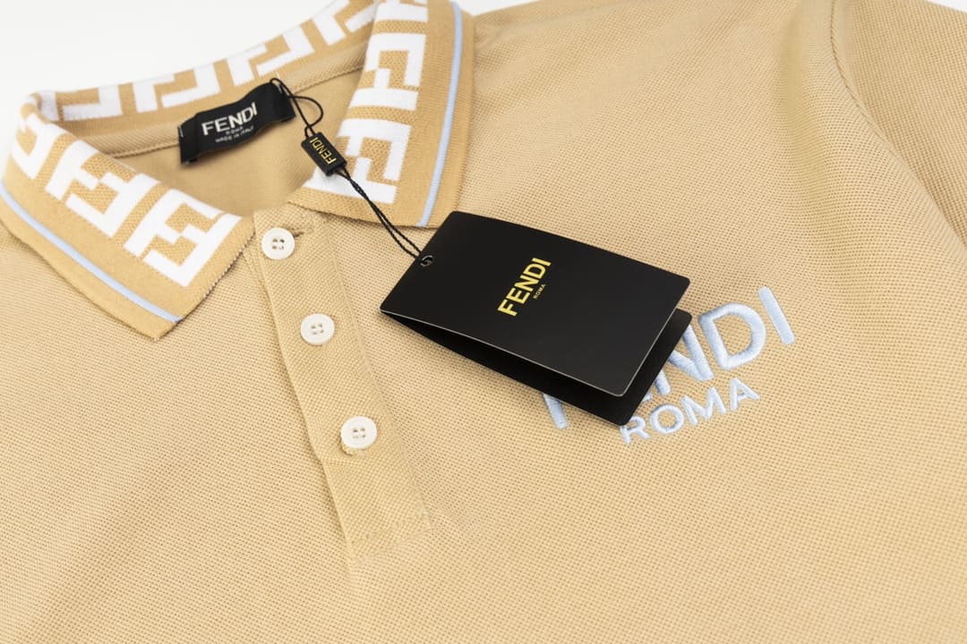 ÁO FENDI POLO SHIRT MÀU VÀNG NHẠT UNISEX