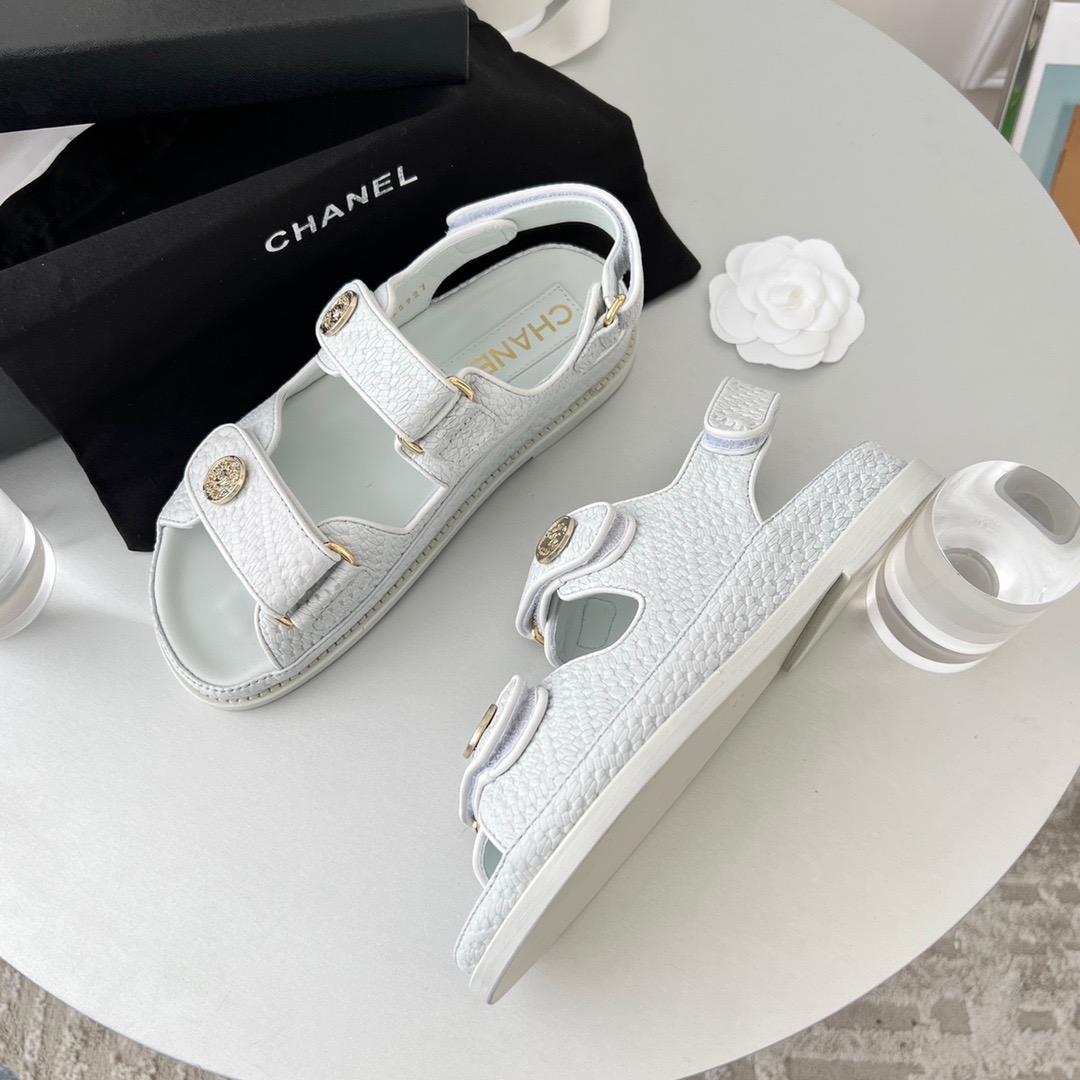 GIÀY CHANEL CC LOGO SANDALS