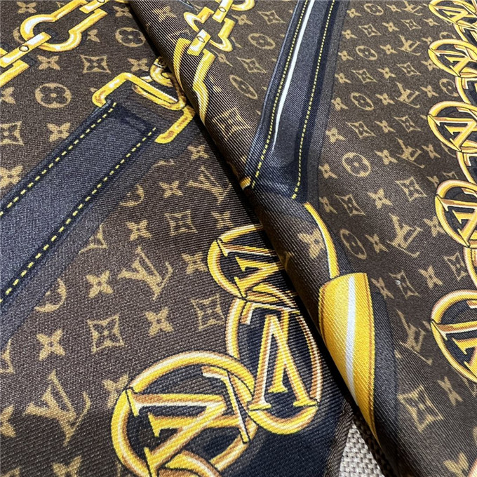 KHĂN Louis Vuitton Silk scarf