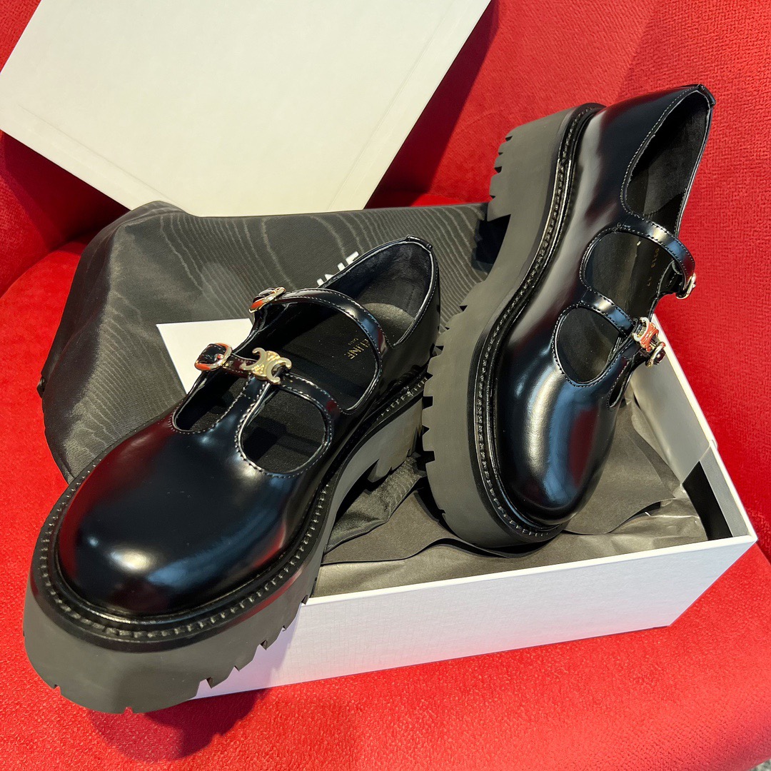 GIÀY CELINE Black Leather loafer