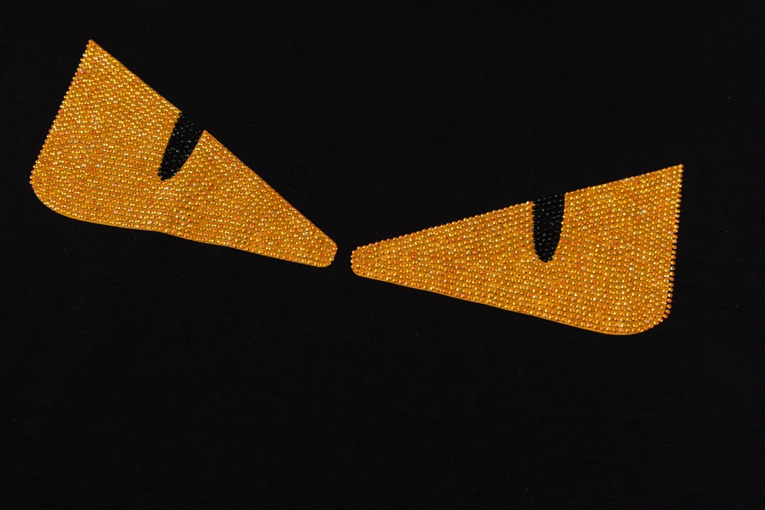 ÁO FENDI T SHIRT MÀU ĐEN UNISEX