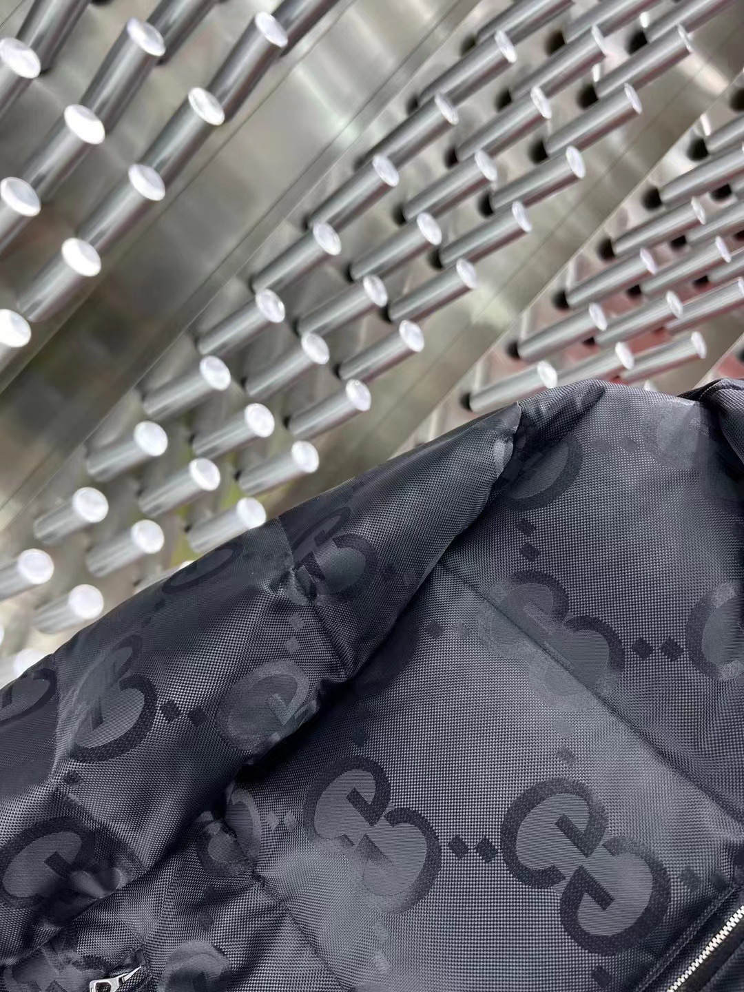 ÁO GUCCI GG FEATHER DOWN JACKET