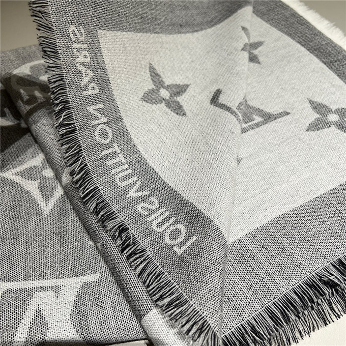 KHĂN Louis Vuitton LV Logo scarf
