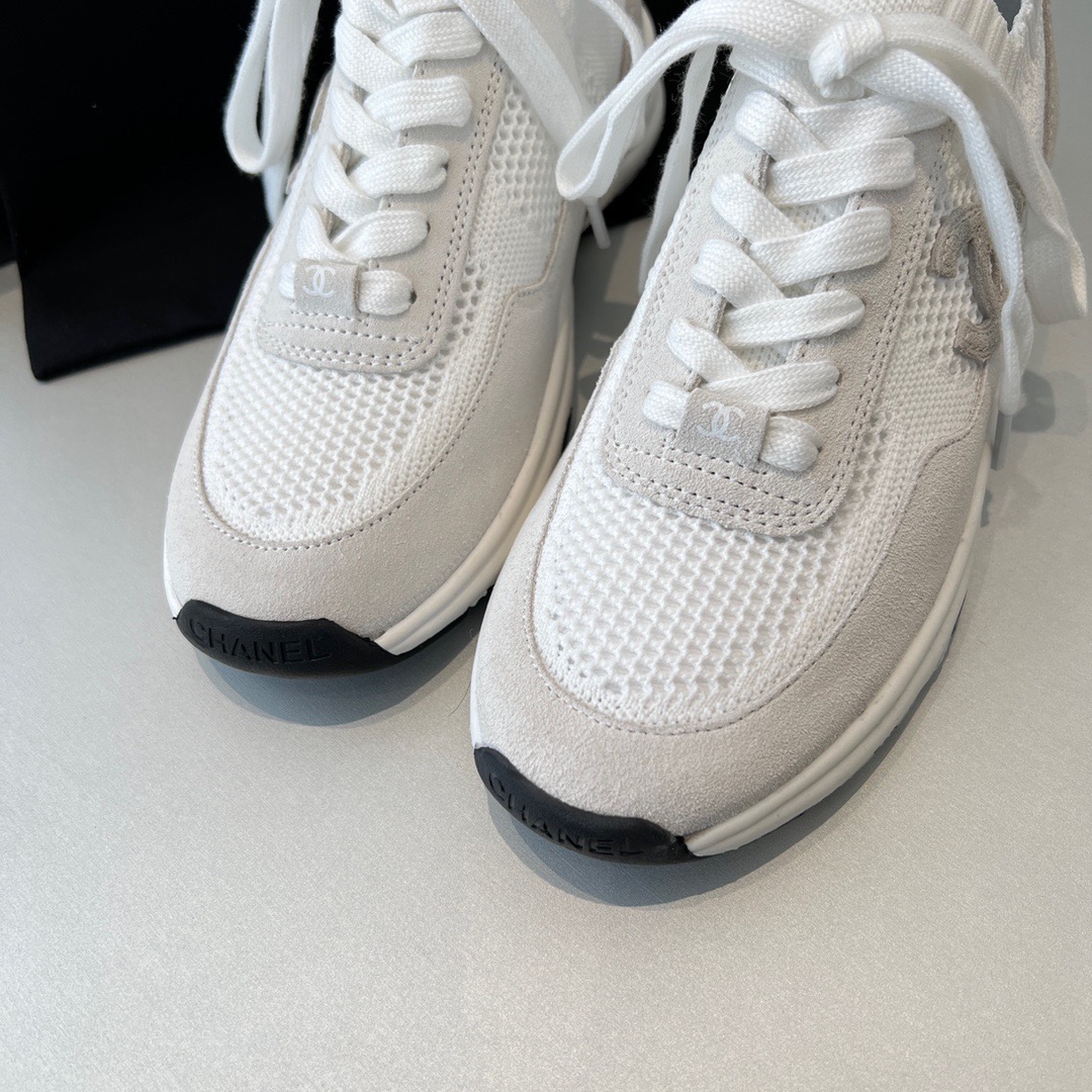 GIÀY CHANEL CC LOGO SNEAKERS shoes