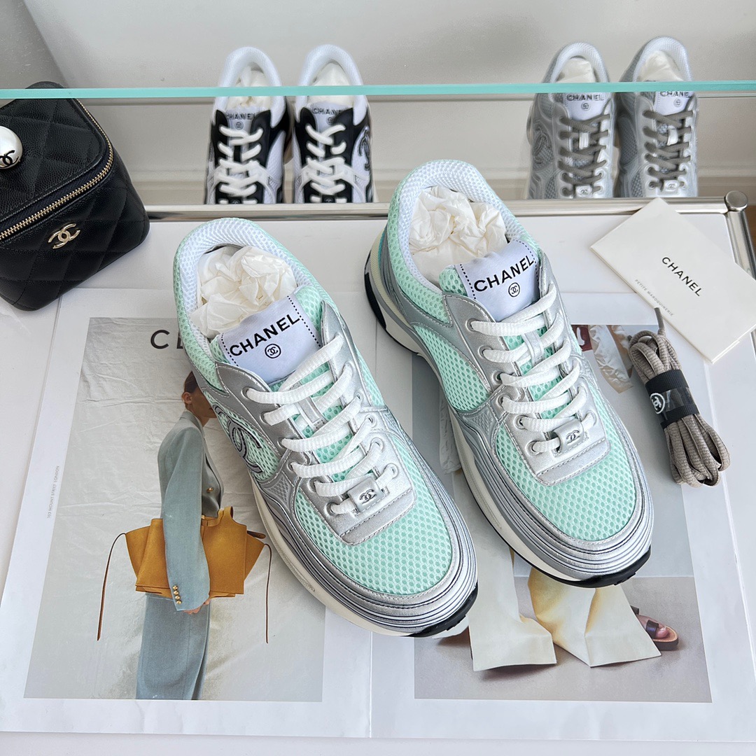 GIÀY CHANEL CC LOGO SNEAKER SHOES