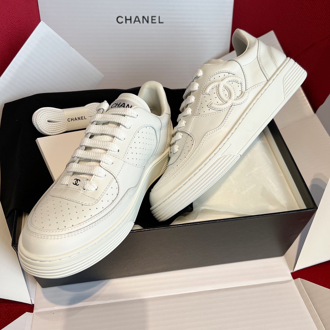 GIÀY CHANEL CC LOGO SNEAKERS SHOES