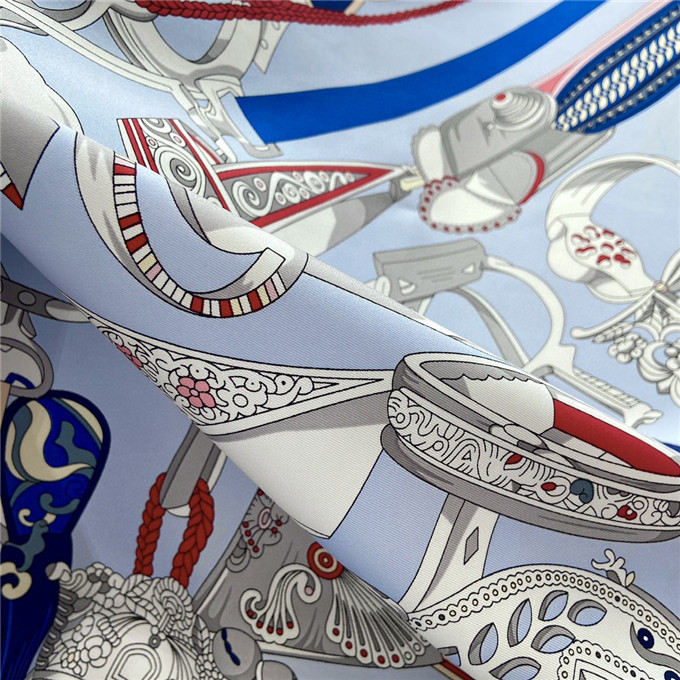 KHĂN Hermes Silk scarf