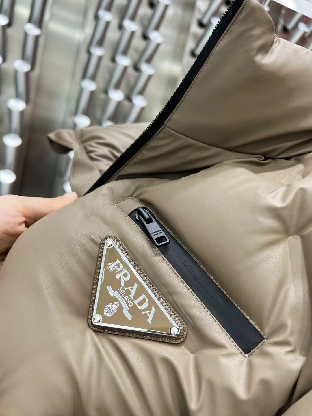 ÁO PRADA FEATHER DOWN JACKET