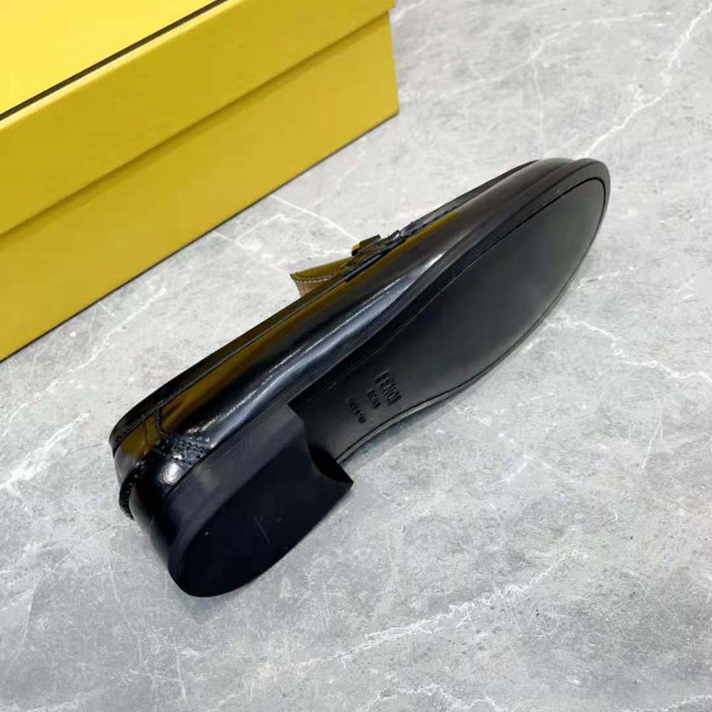 GIÀY Fendi Black Leather Loafers with Fendi O’Lock Motif