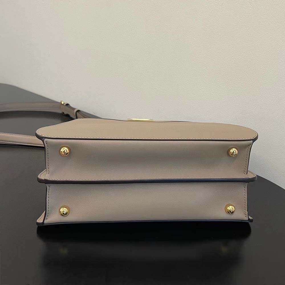 TÚI FENDI Women Peekaboo Iseeu Medium Leather Bag-Brown