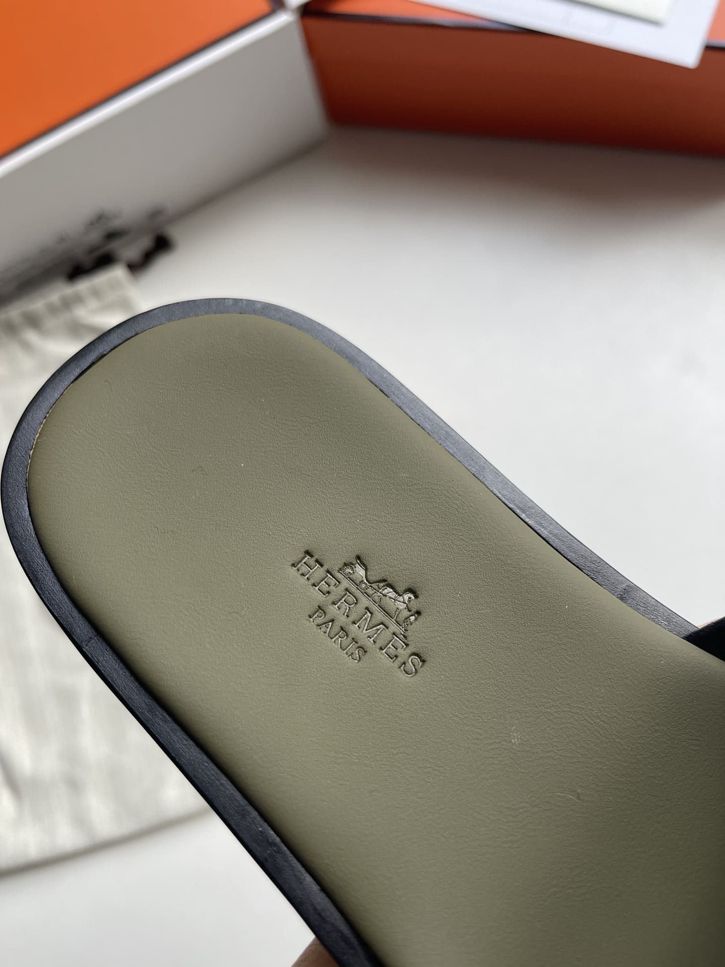 DÉP HERMES KELLY 24 FBG SANDAL AAA