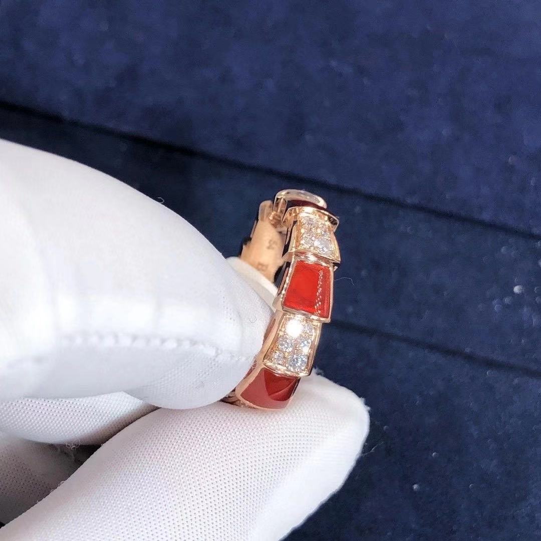 NHẪN BVLGARI Serpenti Viper 18K Rose Gold with Carnelian and Pavé Diamonds