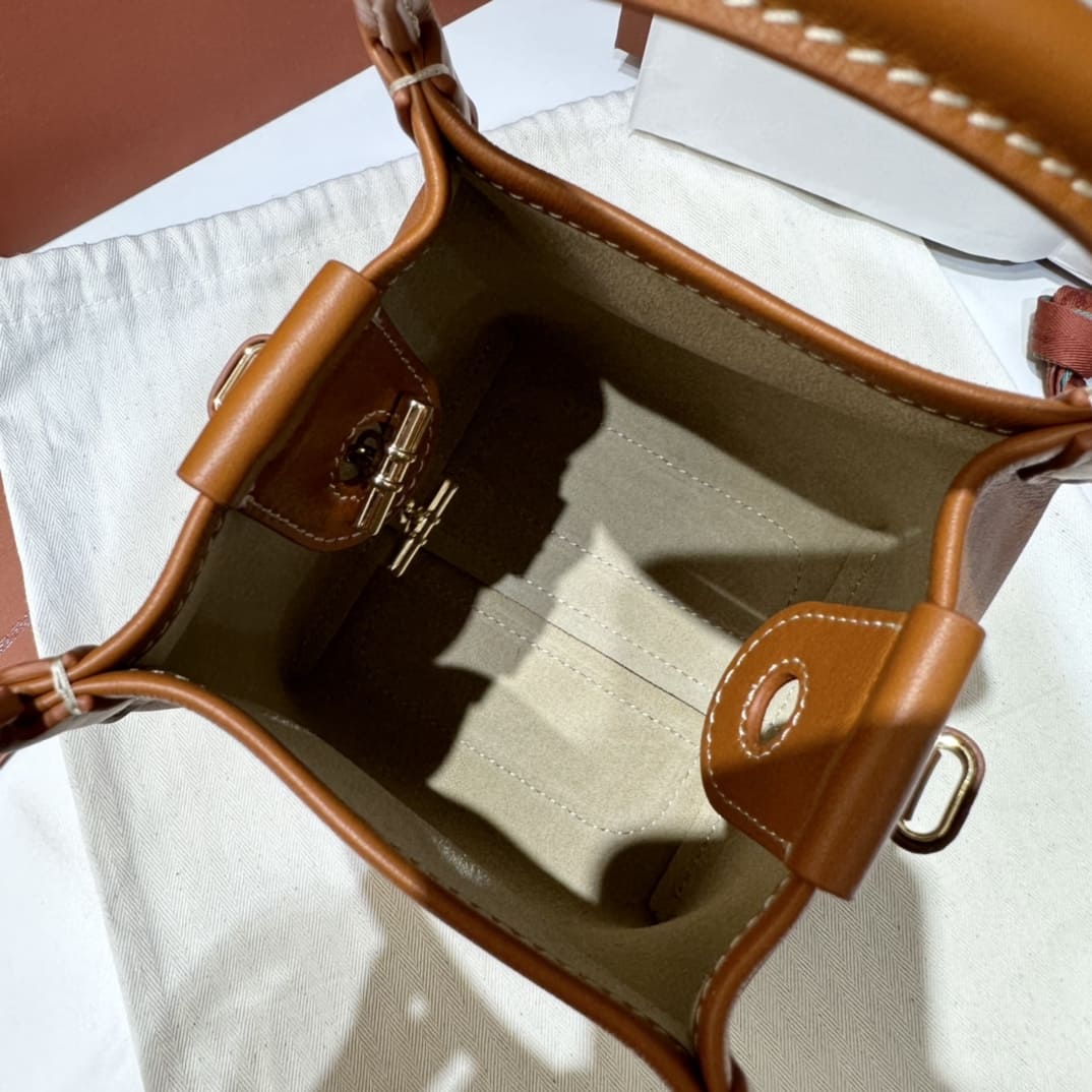 TÚI Loro Piana Bale Micro bằng da bê màu nâu Barenia