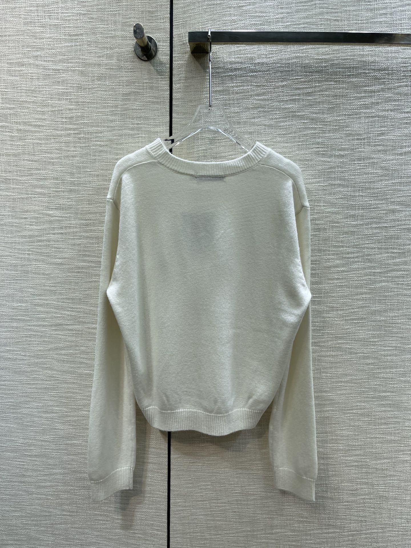 ÁO DIOR V-Neck White Sweater