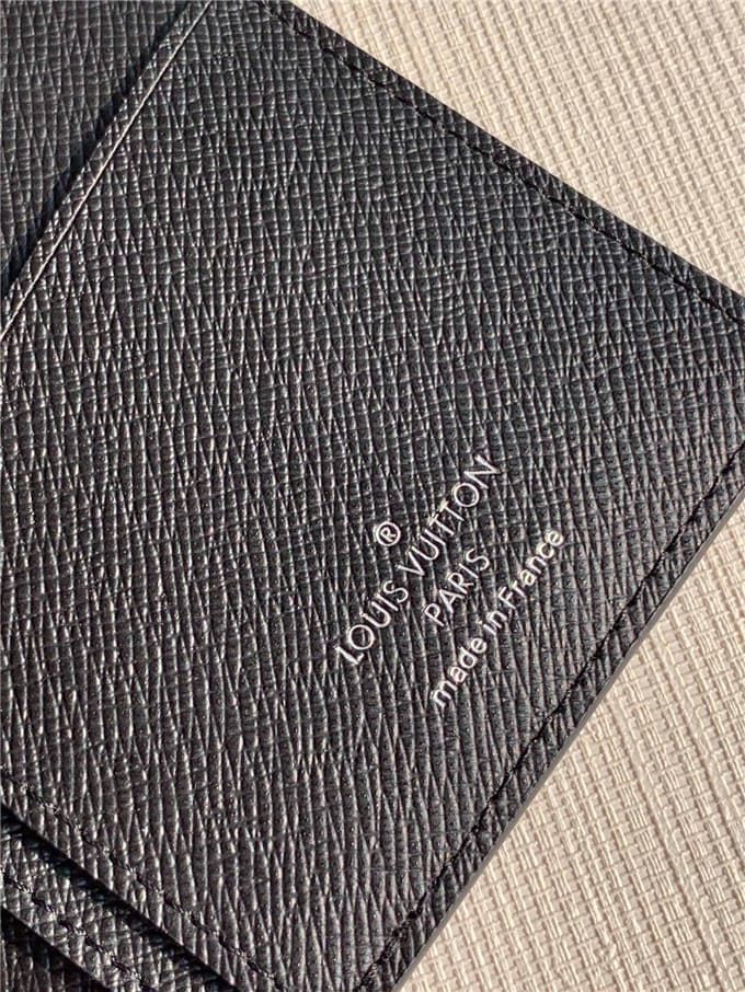 Ví LOUIS VUITTON Epi Leather brazza wallet