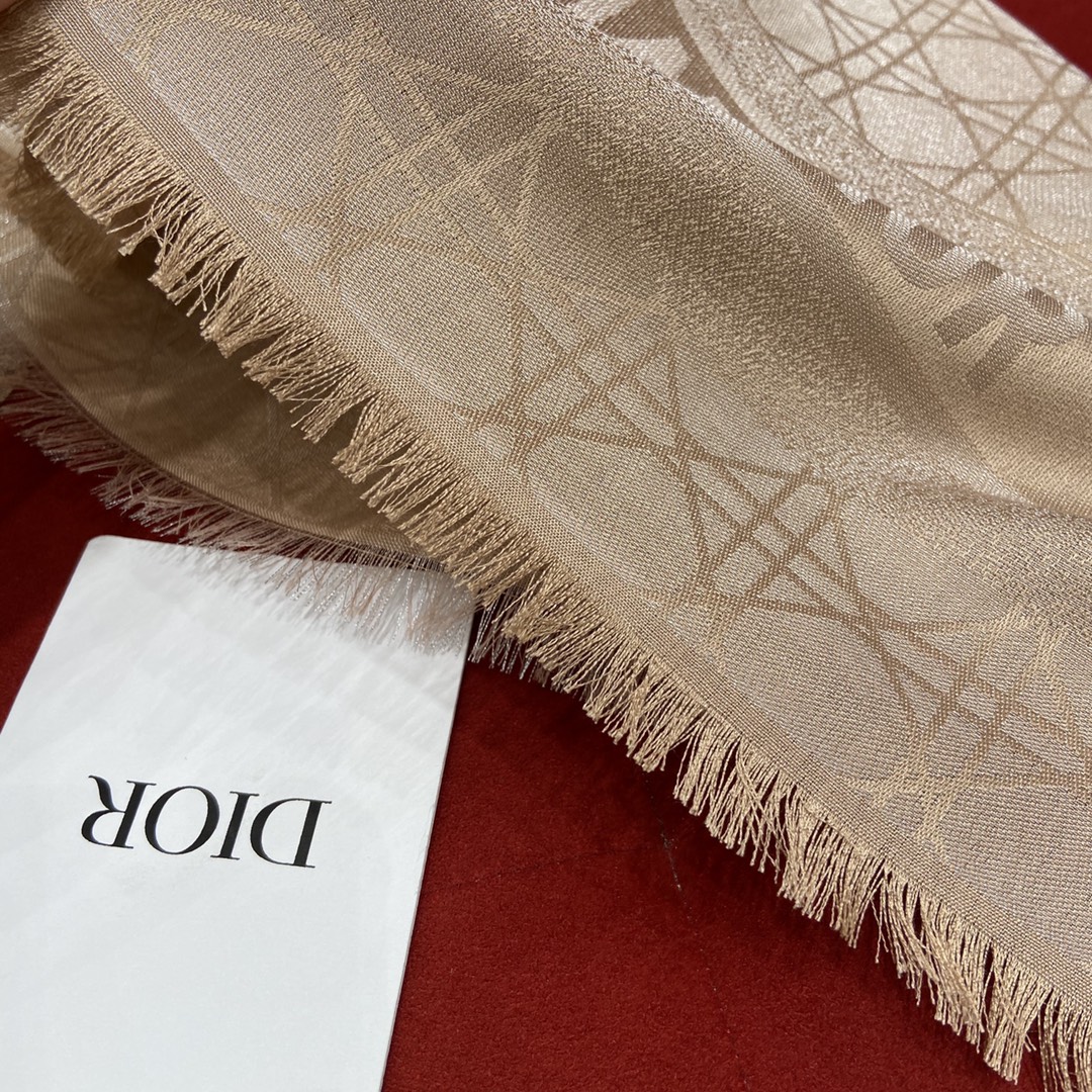 KHĂN Christian Dior Rattan gold wire shawl Scarf