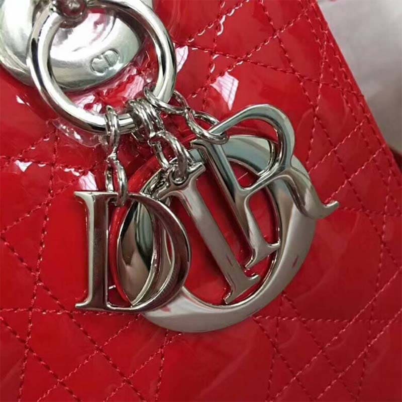 TÚI Dior Lady Dior Bag in Bright Patent Calfskin-Red