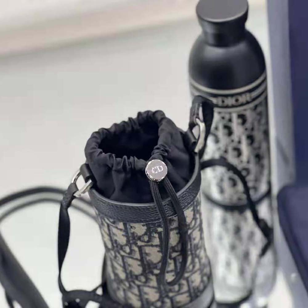 TÚI DIOR Aqua Bottle and Bottle Holder with Shoulder Strap Bình nước giữ nhiệt