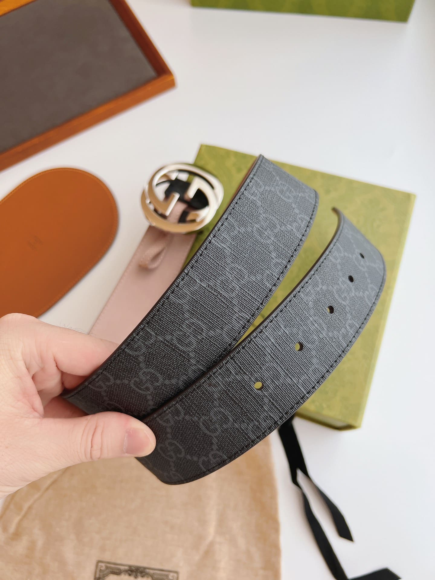 DÂY LƯNG GUCCI GG BLACK CANVAS LEATHER Khóa bạc