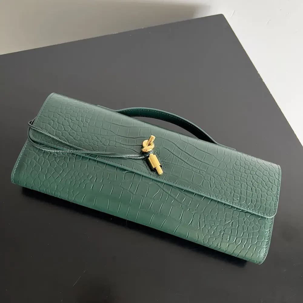 VÍ CẦM TAY BOTTEGA VENETA Women Long Clutch Andiamo With Handle-Emerald Green