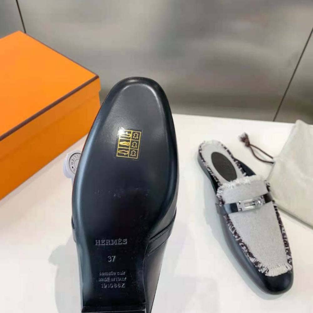 GIÀY Hermes Women OZ Mule in Calfskin Leather-Black