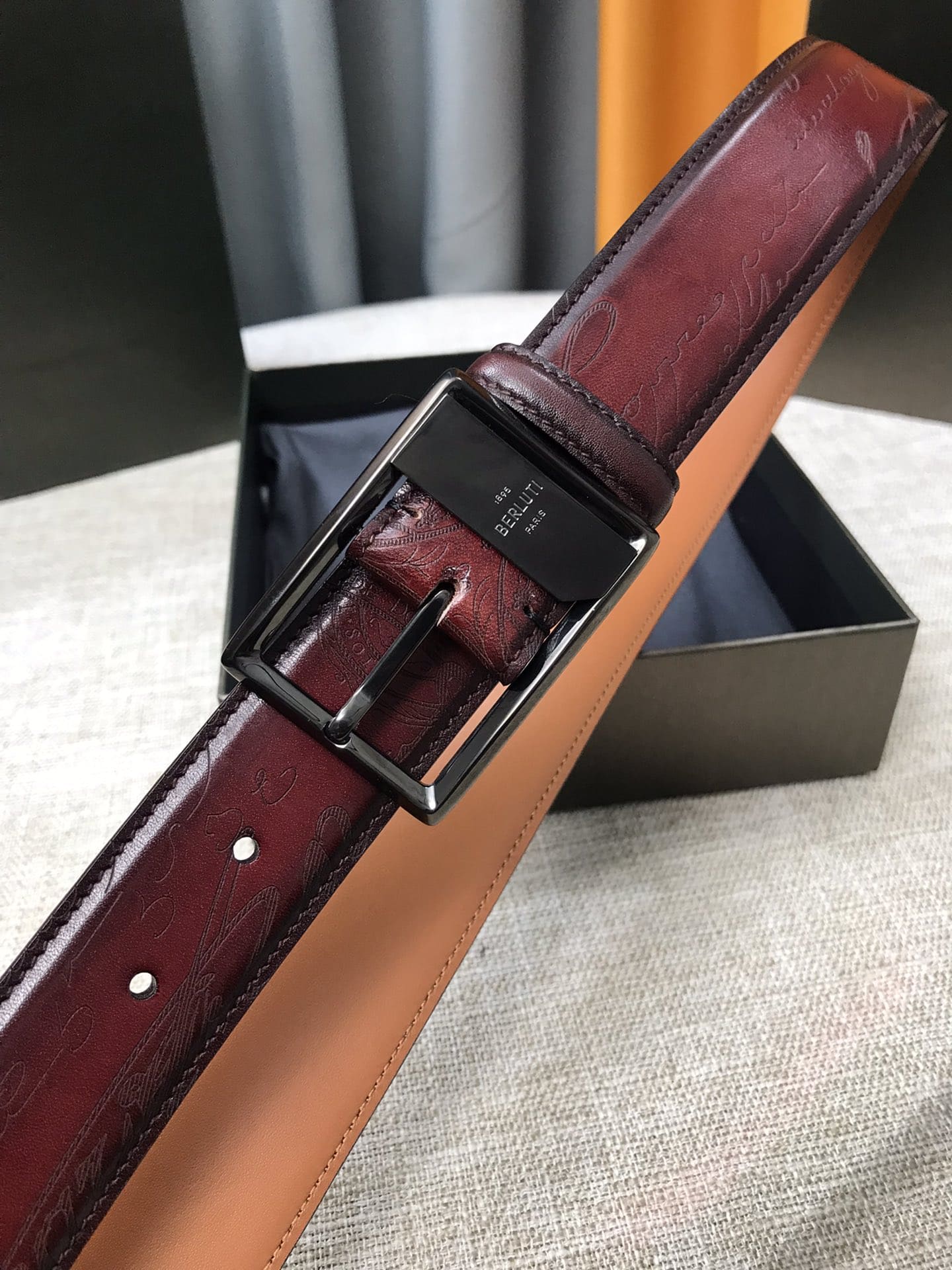 DÂY LƯNG BERLUTI PATINA Leather khóa đen