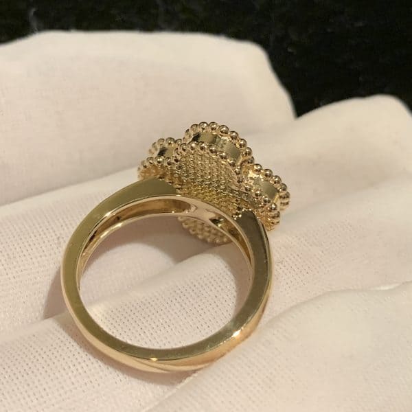 Nhẫn kim cương Van Cleef & Arpels vàng vàng 18k Onyx Vintage Alhambra 18K  (Liên hệ để biết giá)