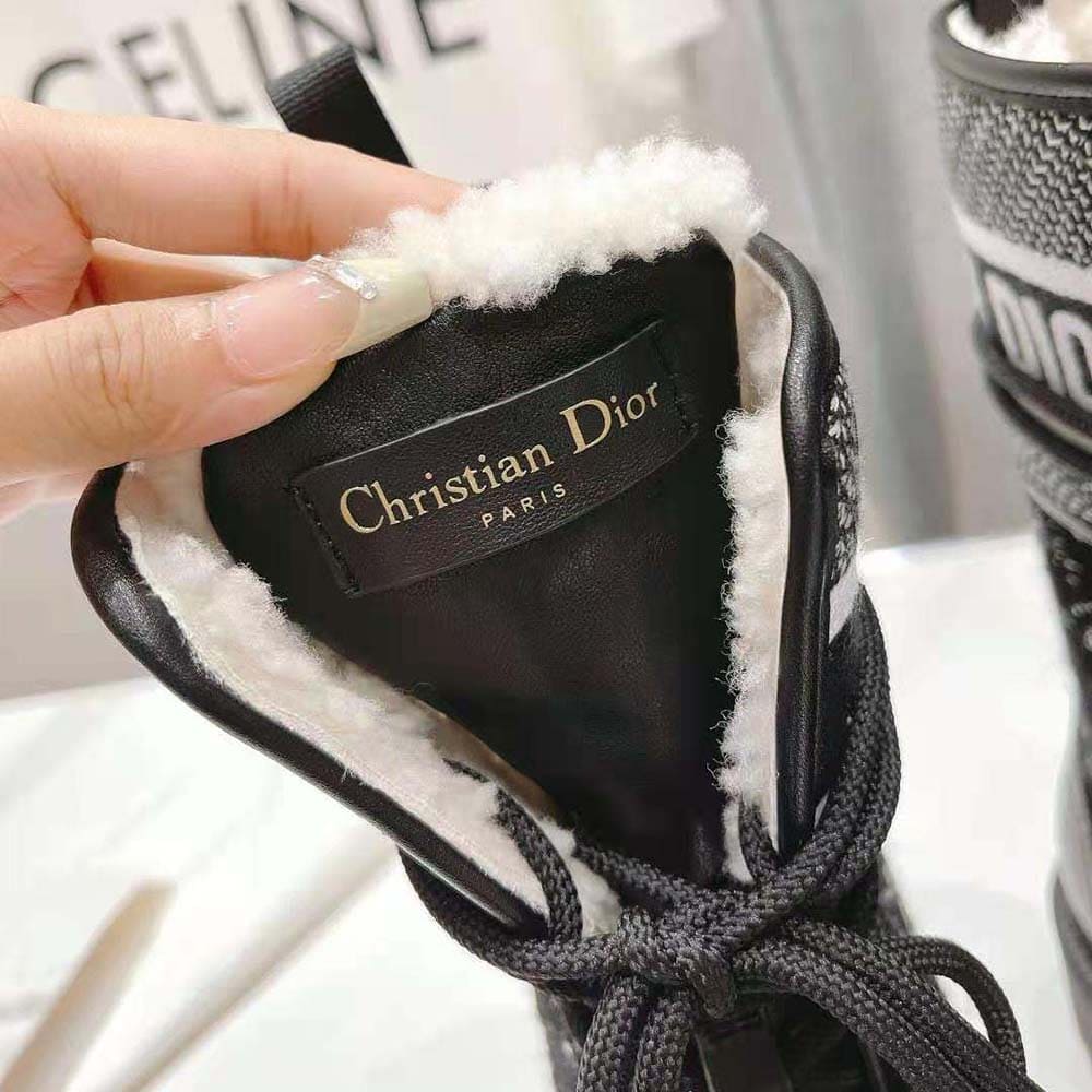 GIÀY Dior Women D-Major Ankle Boot Black Calfskin with Black and White Cannage Tweed