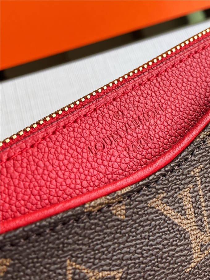 Túi LOUIS VUITTON Pouch handbag