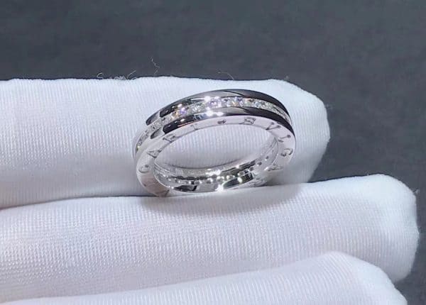 Nhẫn kim cương vàng trắng 18k Bvlgari B.zero1 18K  (Liên hệ để biết giá)