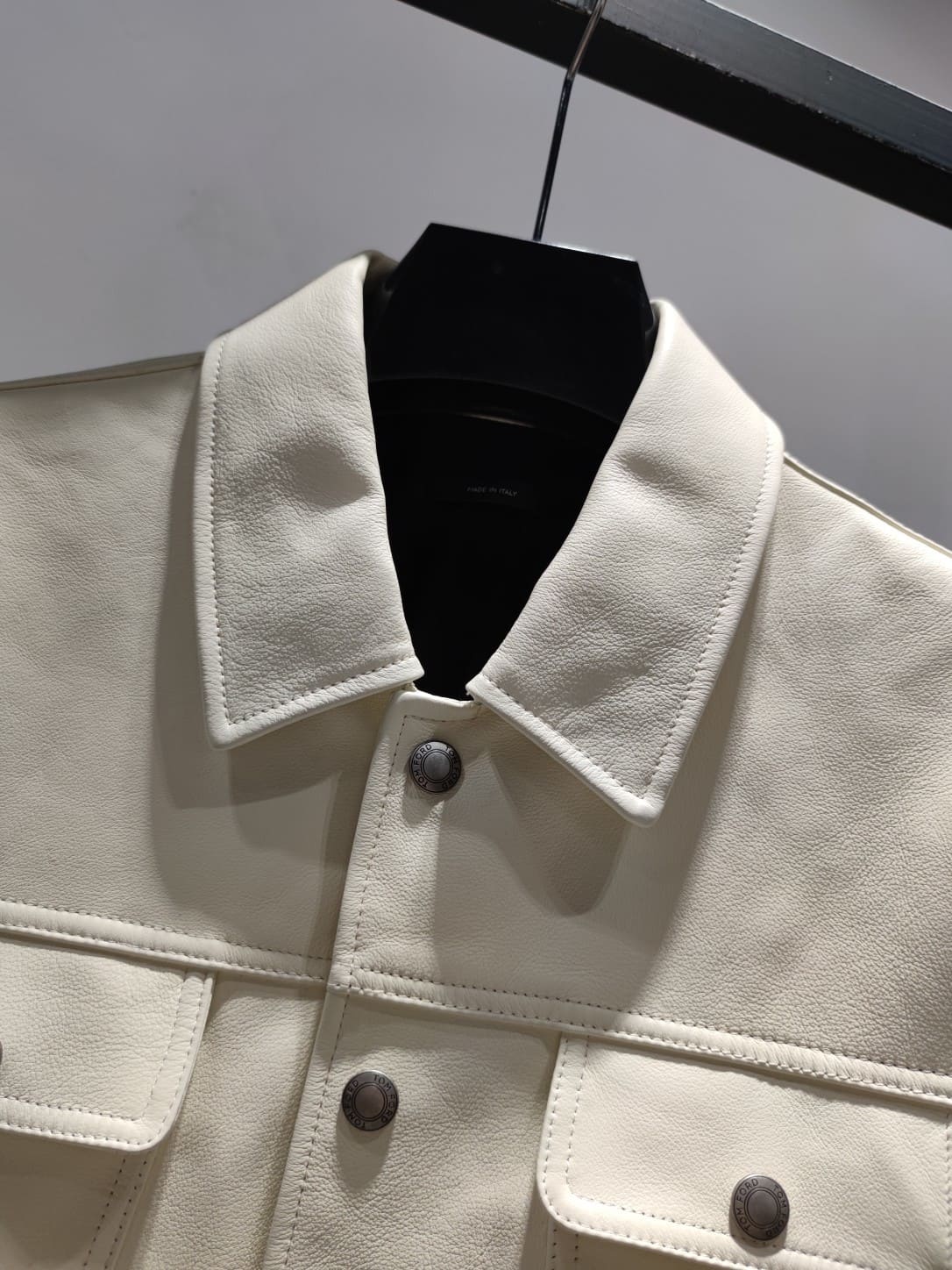 ÁO TOM FORD WHITE LEATHER JACKET