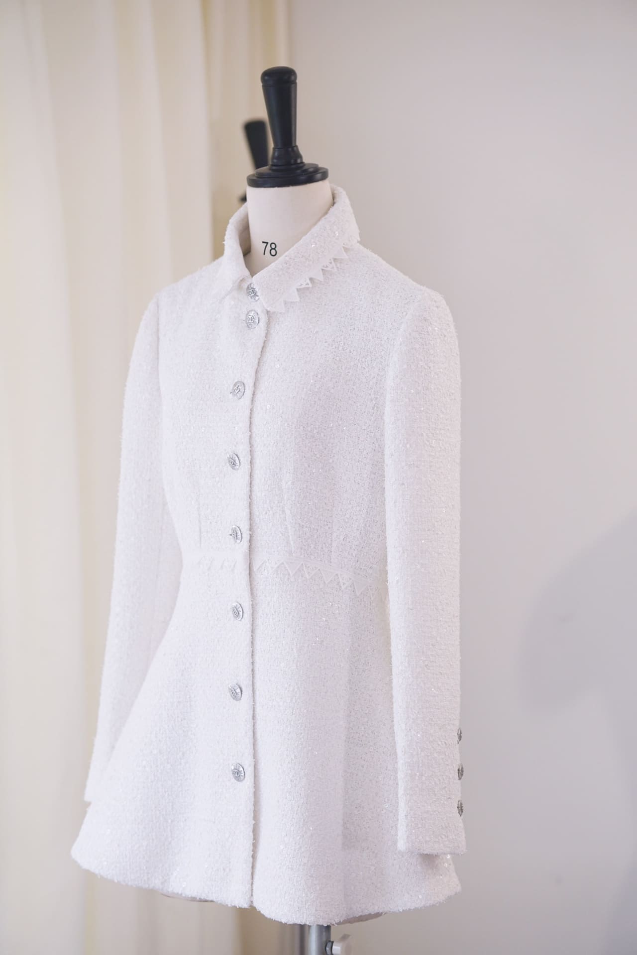 BỘ ĐỒ COCO CHANEL WHITE MID PARTY High Classy