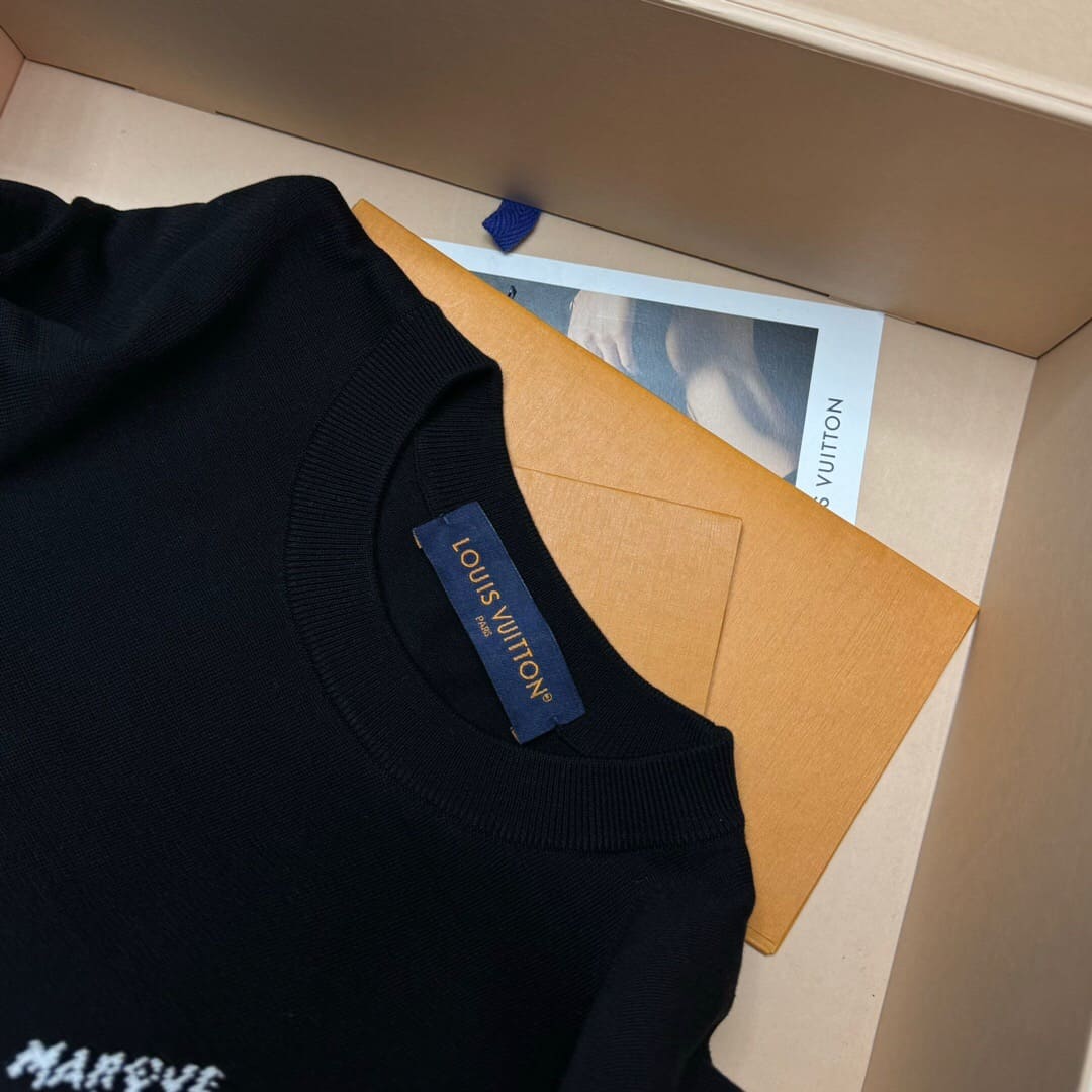 ÁO LOUIS VUITTON T SHIRT MÀU ĐEN UNISEX