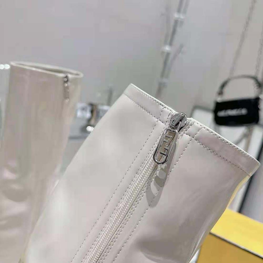 GIÀY Fendi Women Fashion Show White Patent Leather Boots