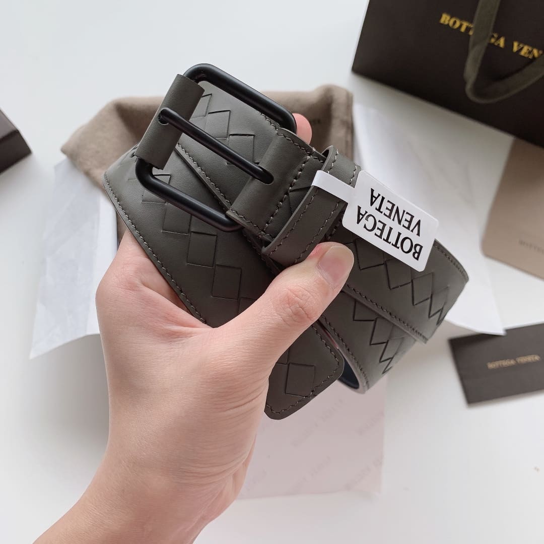 DÂY LƯNG BOTTGA VENETA GRAY INTRECCIATO LEATHER Khóa đen mờ