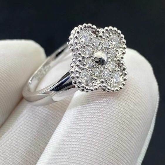 NHẪN VAN CLEEF & ARPELS ALHAMBRA DIAMOND CLOVERS GOLD 18K WHITE GOLD