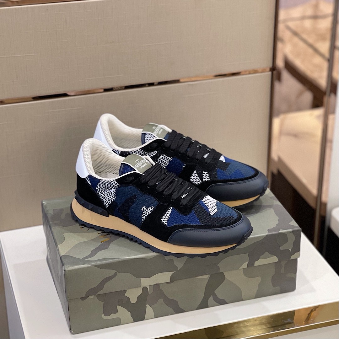 GIÀY VALENTINO STUDD LEATHER RUNNER SNEAKER SHOES AAA