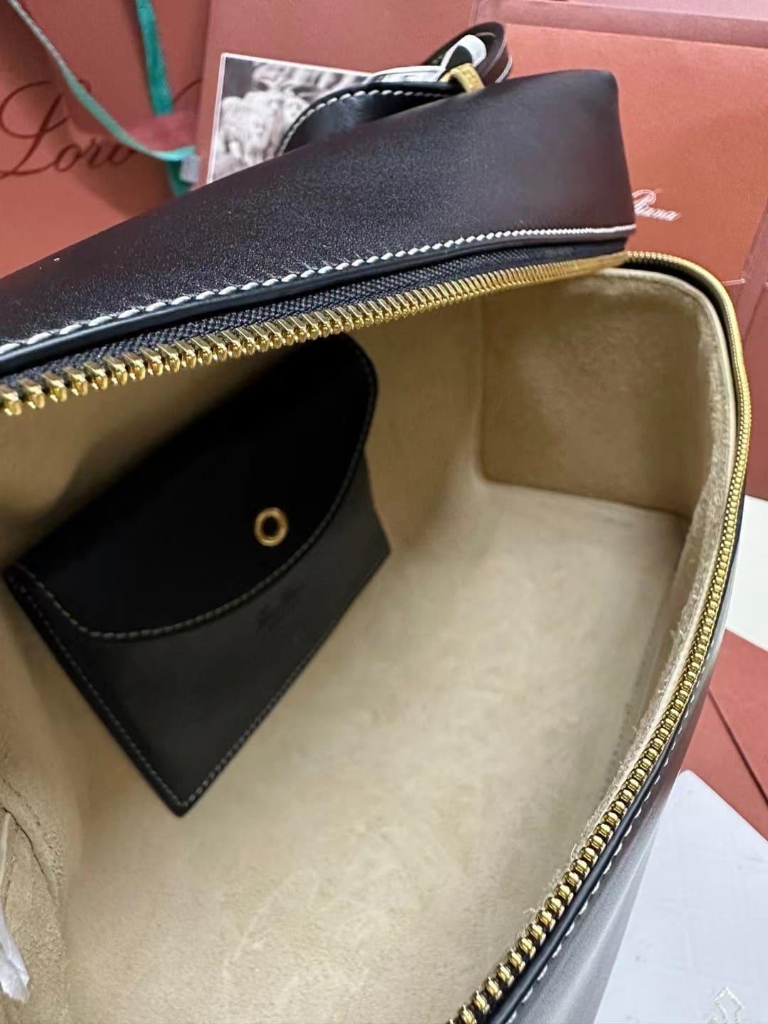 TÚI Loro Piana Women Extra Pocket L27 in Sheepskin Leather Black