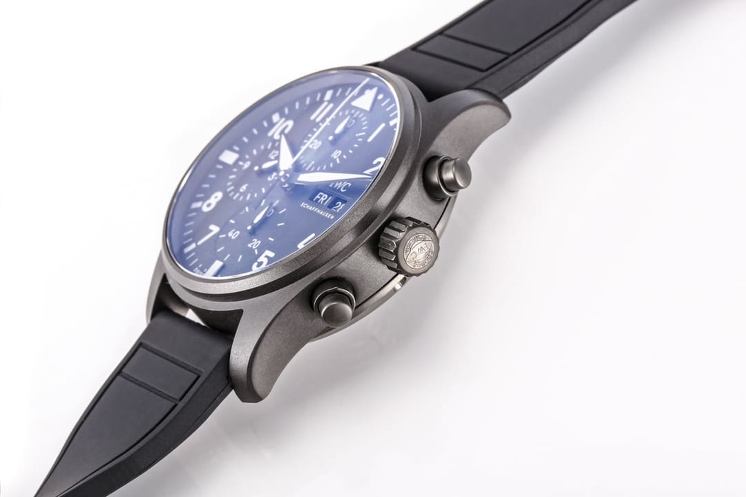 Đồng hồ IWC SCHAFFHAUSEN AMG BLACK Automatic mặt số màu xám
