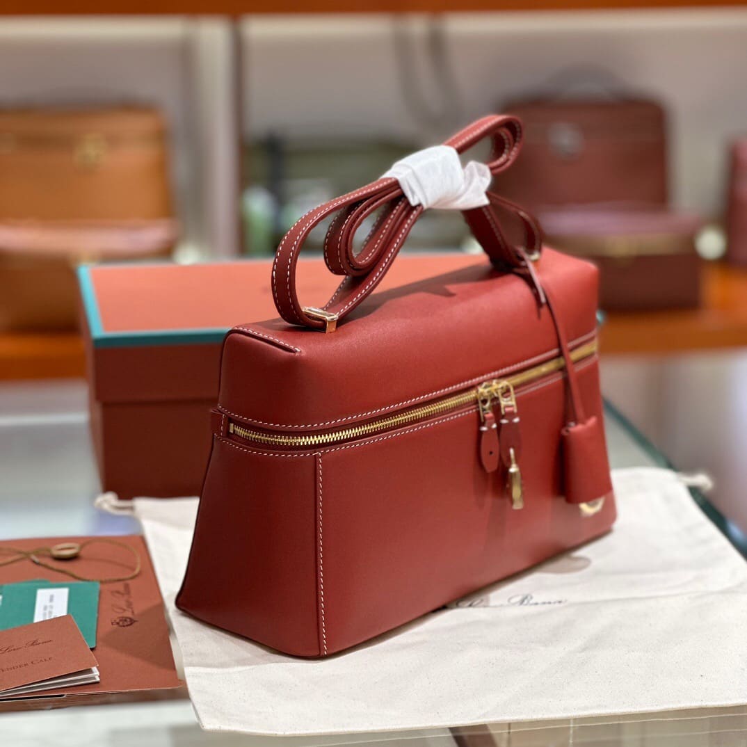 TÚI Loro Piana Women Extra Pocket L27 in Sheepskin Leather Red