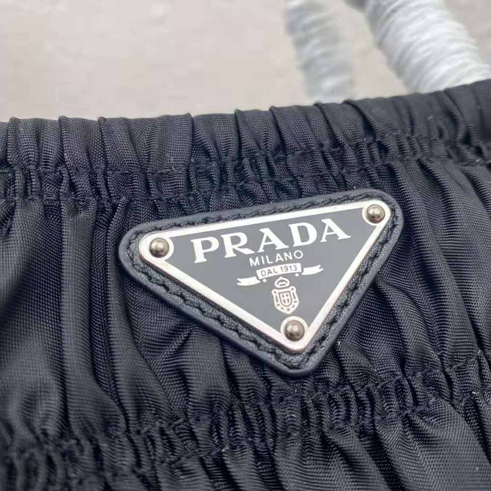TÚI Prada Women Embossed Nylon Tote-Black