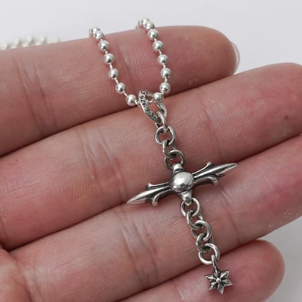 VÒNG CỔ CHROME HEARTS NGÔI SAO SÁU CÁNH Bạc S925