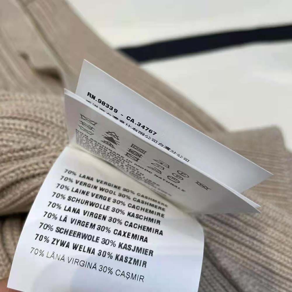 ÁO Miu Miu Women Cashmere Cardigan with Knit Logo Patch