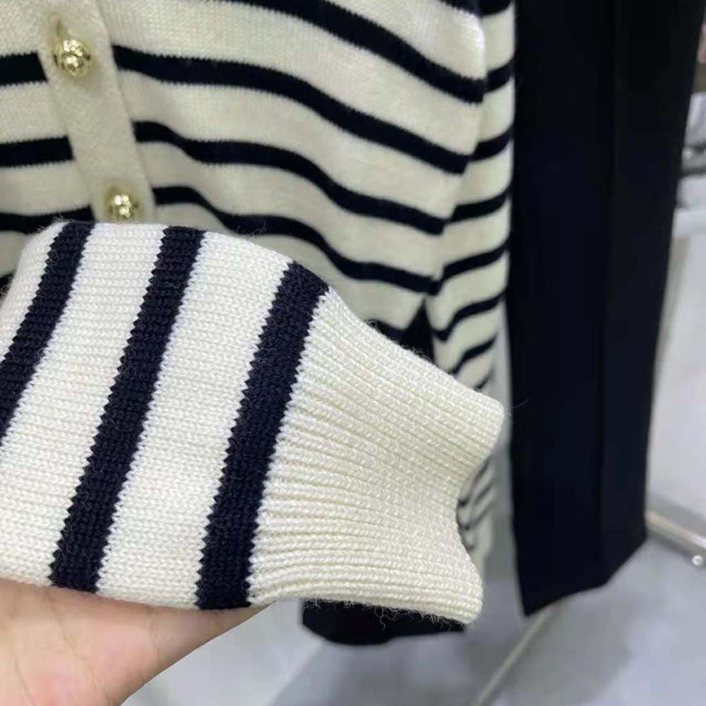 ÁO Miu Miu Women Cashmere Cardigan in Intarsia Logo-White