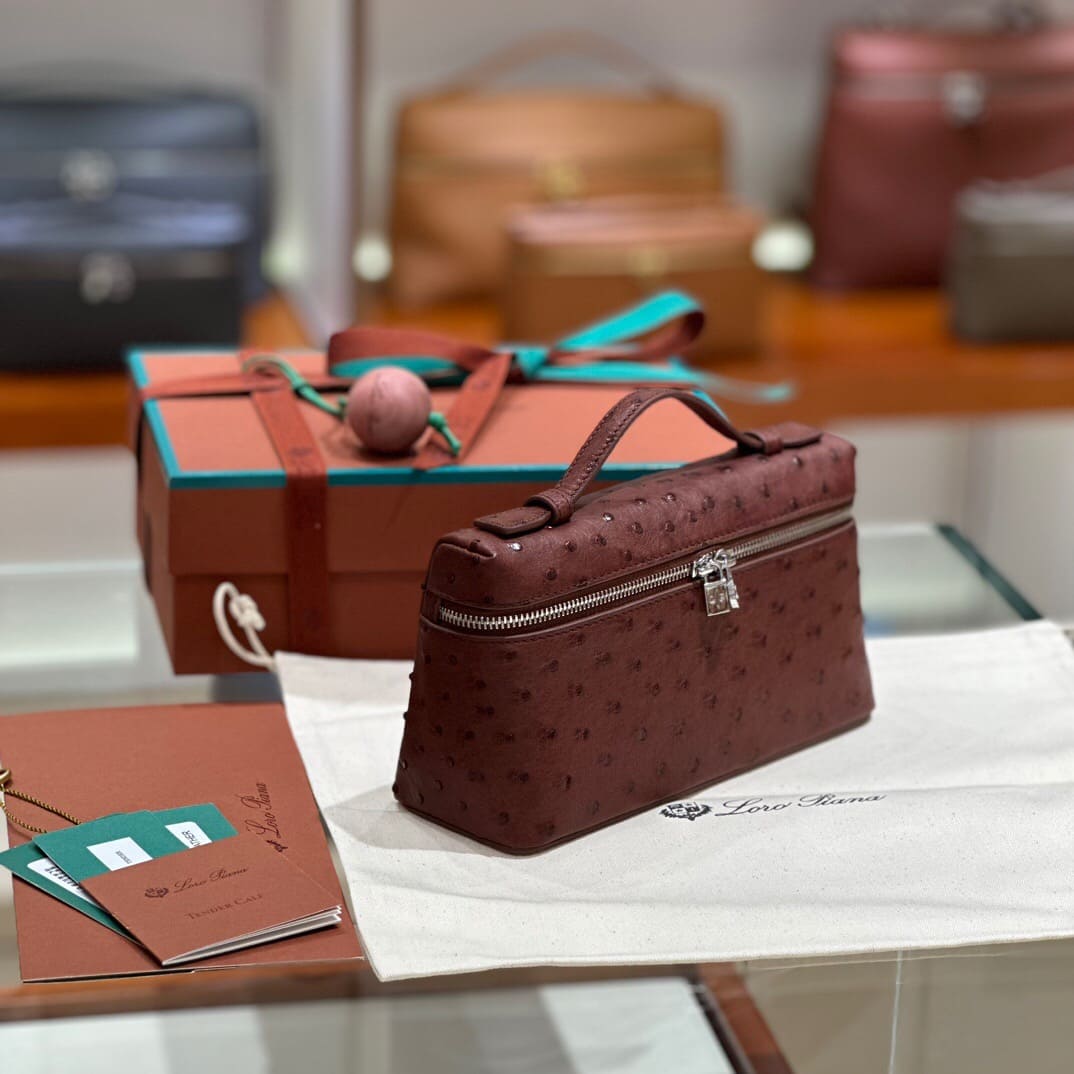 TÚI Loro Piana Women Extra Pocket L27 in Ostrich Leather Bordeaux da đà điểu(Gía Liên Hệ)