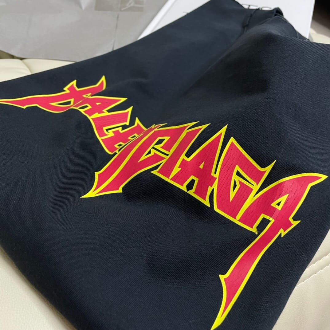 ÁO BALENCIAGA T SHIRT MÀU ĐEN UNISEX
