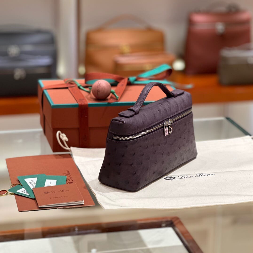 TÚI Loro Piana Women Extra Pocket L27 in Ostrich Leather Purple da đà điểu(Gía Liên Hệ)