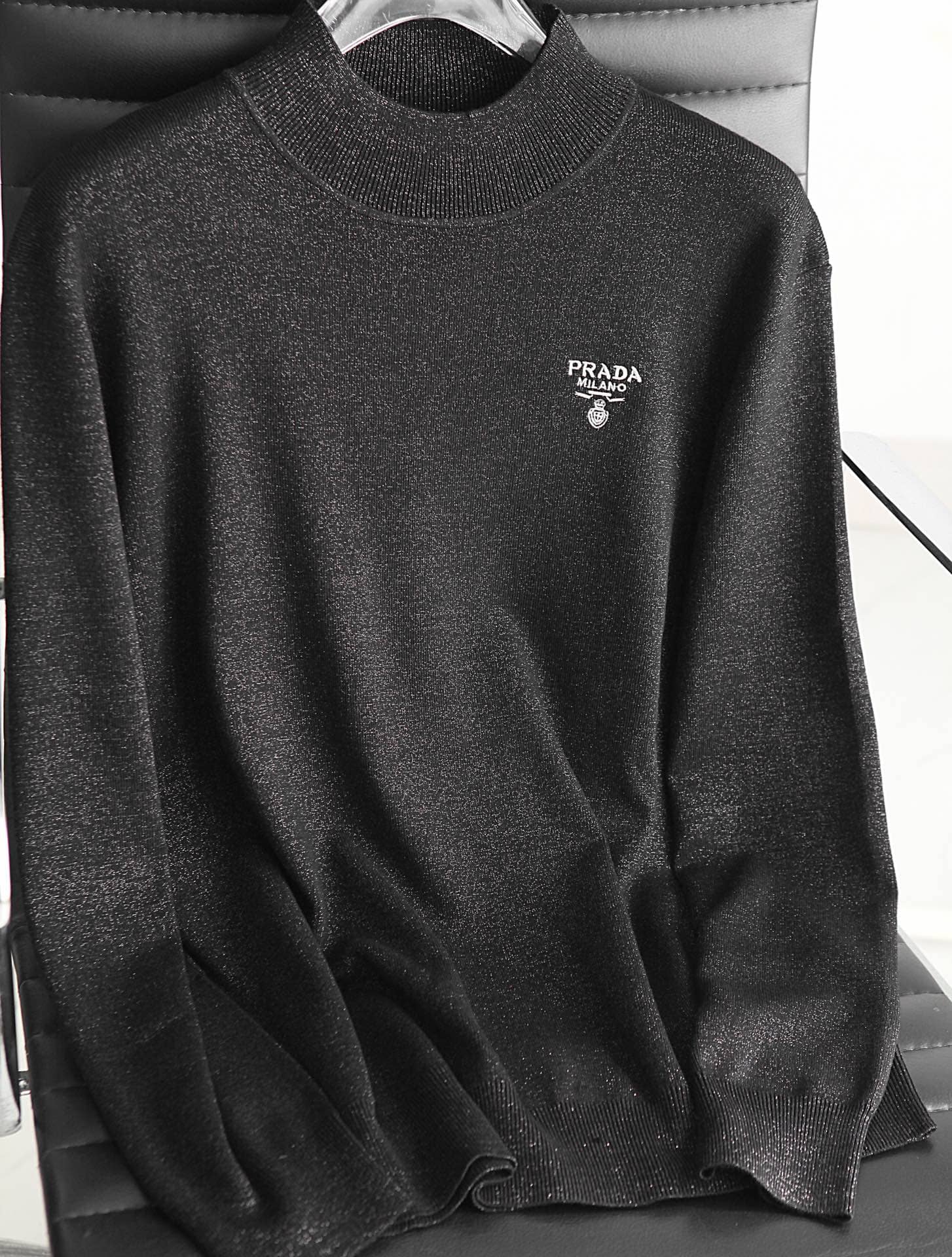 ÁO Prada Gray Sweater Unisex