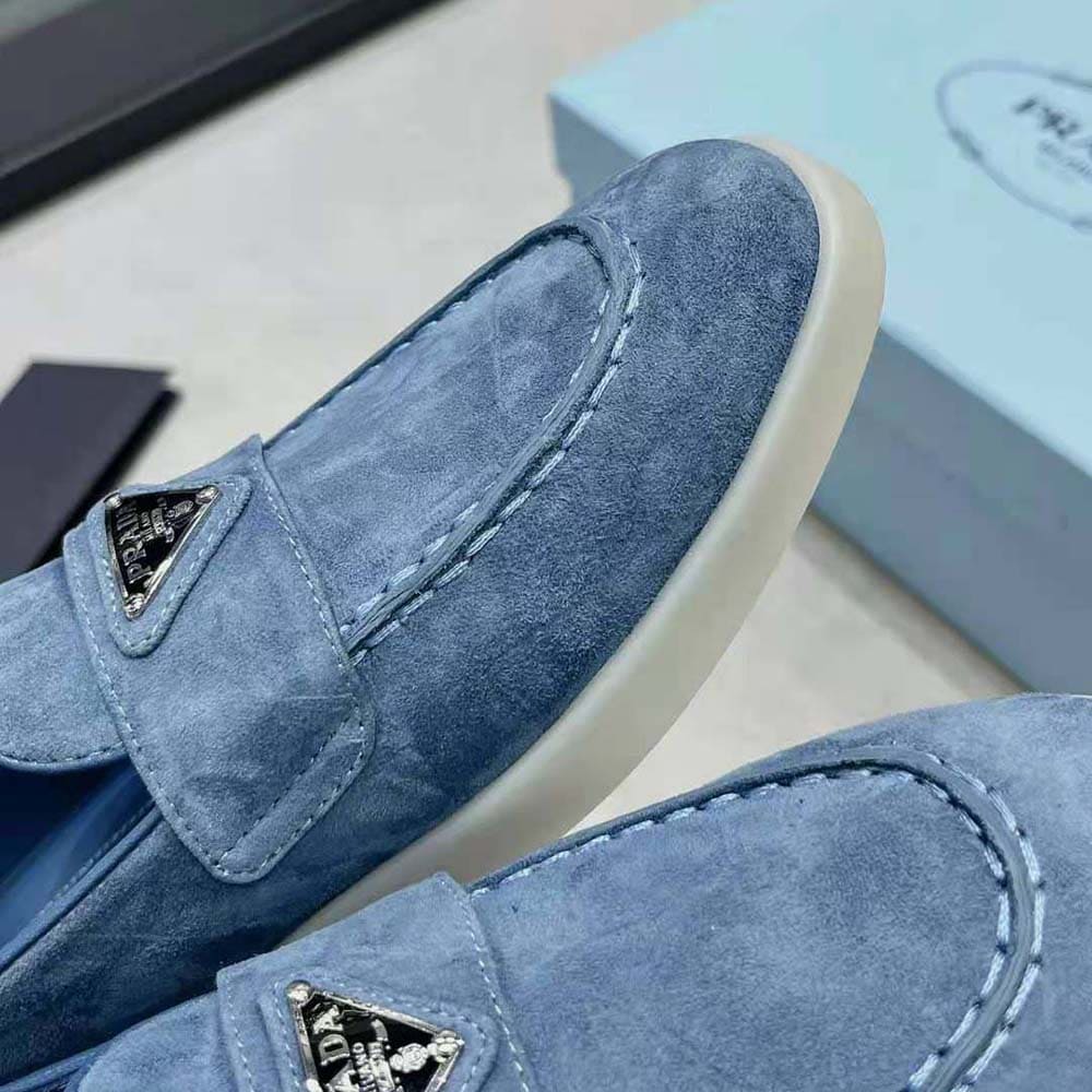 GIÀY PRADA Suede Loafers with Enameled Triangle Logo