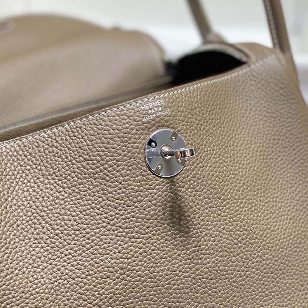 Túi Hermes Women Lindy 26 in Clemence Leather-Gray/Silver